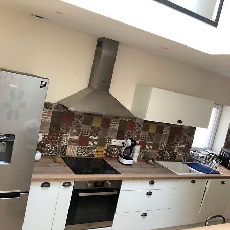 Une Maison Agreable Pour Se Detendre Saint-Quentin  Extérieur photo