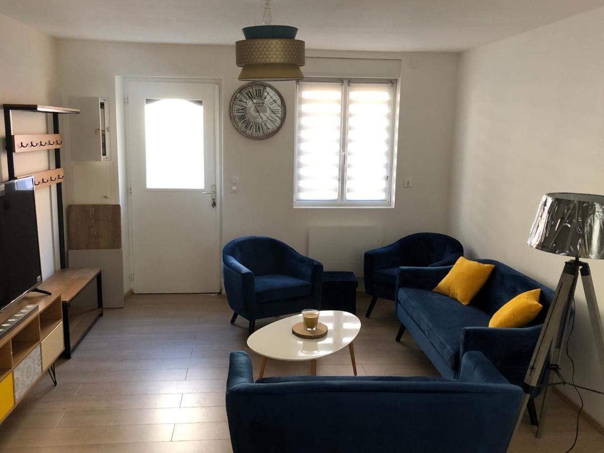 Une Maison Agreable Pour Se Detendre Saint-Quentin  Extérieur photo