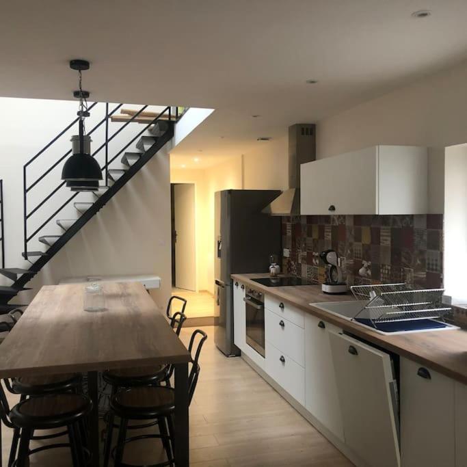 Une Maison Agreable Pour Se Detendre Saint-Quentin  Extérieur photo